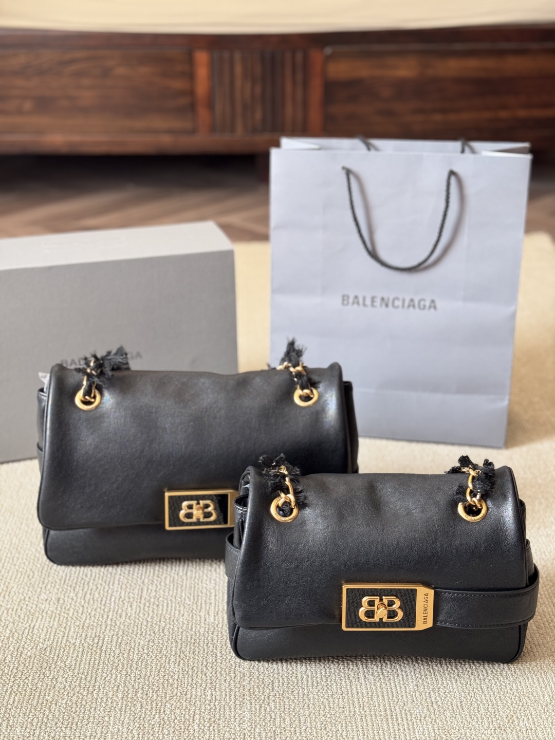 BALENCIAGA 68